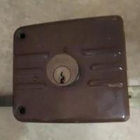 Serratura per porta di casa marca Iseo