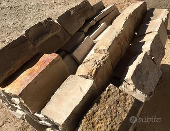 Angoli a L Squadrati in Pietra di Trani da Rivest