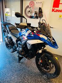 Bmw R 1300 GS TROPHY MOTO PARI AL NUOVO