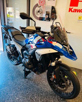 Bmw R 1300 GS TROPHY MOTO PARI AL NUOVO