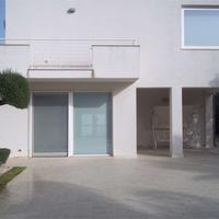 Villa signorile con giardino e vista mare Zona Is