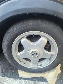 Cerchi Oz 4x100 da 14 e pneumatici 185/60/14