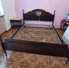 struttura letto matrimoniale in legno vintage 