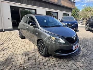 Lancia Ypsilon 1.0 FireFly 5 porte S&S Hybrid...