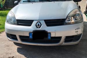 Renault Clio Neopatentati