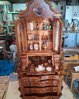 CREDENZE-SCRIVANIE-oggetti di arredo in stile 700