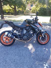SUPERDUKE 1290R 