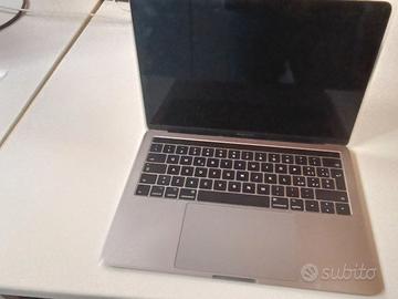 Apple MacBook Pro 2017 | 13.3" | Touch Bar 3.1 GHz