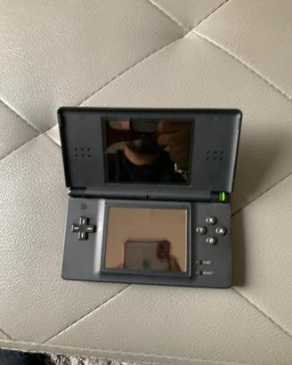 Nintendo DS lite
