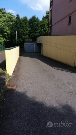 Box garage