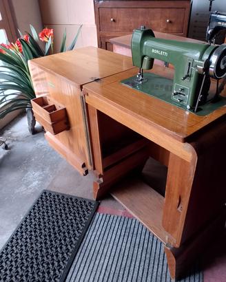 macchina da cucire anni 50