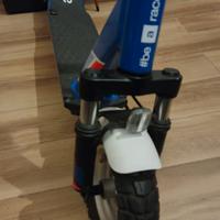 Monopattino elettrico Aprilia Tuareg (nuovo)