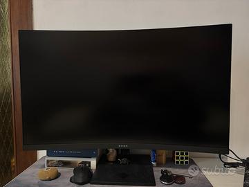 Monitor curvo HP Omen 32C