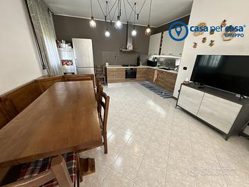 Casa singola con ampio giardino e rimessa ad Adria