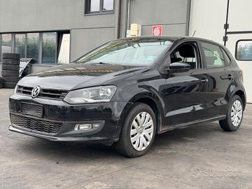 VOLKSWAGEN POLO 6R per ricambi usati CGP