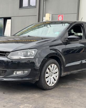 VOLKSWAGEN POLO 6R per ricambi usati CGP