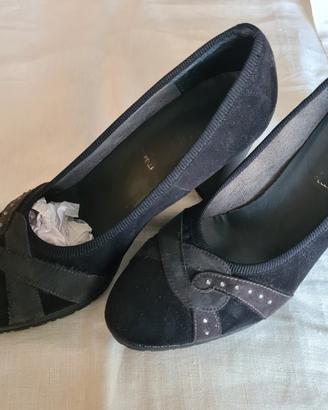 scarpa decolte con tacco e zeppa
