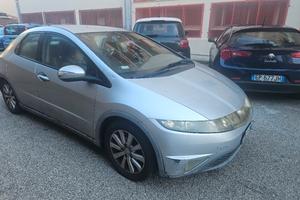 Honda Civic 2.2 diesel 2008, gancio di traino