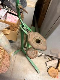 Tappatrice a colonna manuale