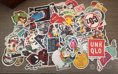 Lotto oltre 100 stickers