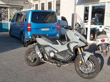 HONDA X-ADV 750 2022