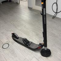 Monopattino eletrico ninebot
