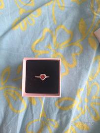 💍 Anello Pandora – Cuore rosso scintillante