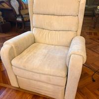 Poltrona elettrica alza persone e reclinabile