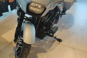 Harley Davidson touring stretto glide agosto 2024