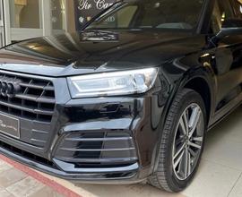AUDI Q5 40 2.0 TDI S line 190cv 140KW SPORT- BLACK