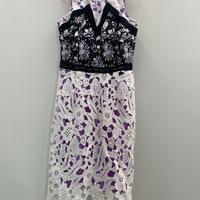 Vestito pizzo bianco e viola di Silvia heach