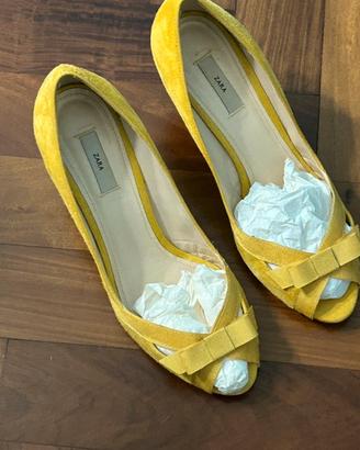 Scarpa Zara décolleté camoscio colore ocra
