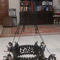 lampadario antico in ferro battuto