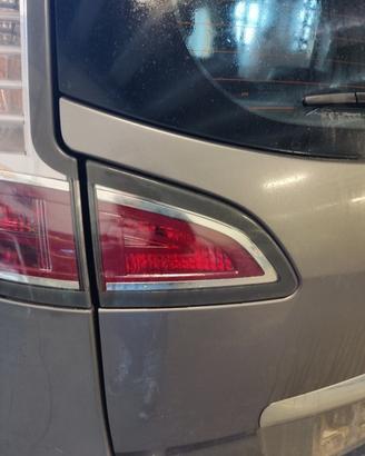Fanale post sx int RENAULT SCENIC del 2013