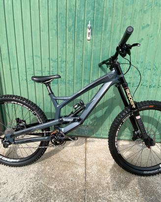 YT Tues 2017 Cf 27,5” taglia M revisionata