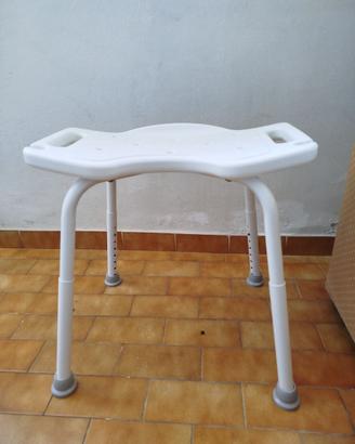 Sgabello per doccia anziani