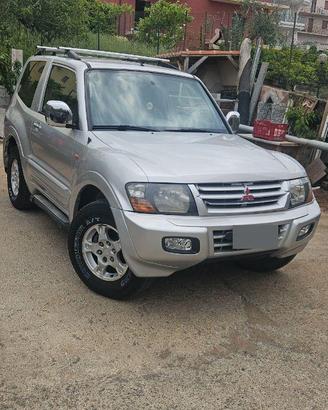 Mitsibishi pajero