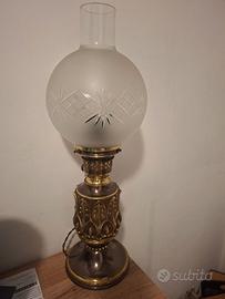 Lampada da tavolo vintage Ottone e vetro satinato