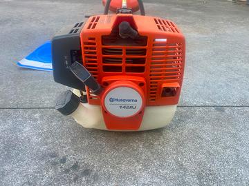 decespugliatore Husqvarna 