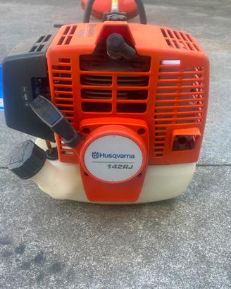decespugliatore Husqvarna 