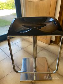 N.3 Sgabelli in metallo seduta in metacrilato nero