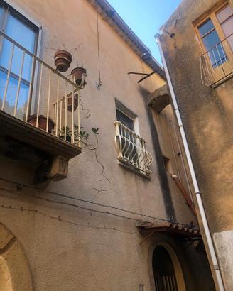 Casa indipendente su tre livelli