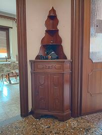 Angoliera in legno