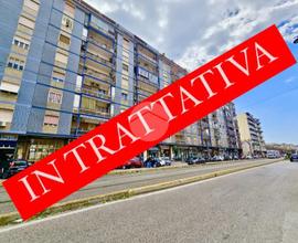 4 LOCALI A NAPOLI