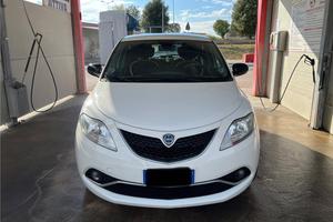 Lancia y versione gold