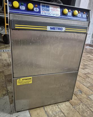 Lavastoviglie per bar
