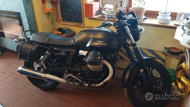 moto guzzi v7 stone
