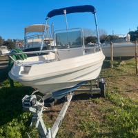 Barca per gite e pesca