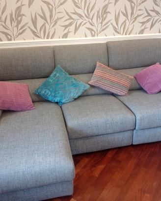divano Poltronesofà con sceslong e pouf