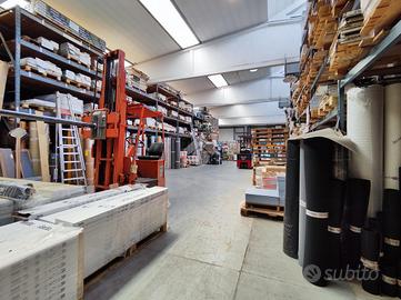 CAPANNONE A CARONNO PERTUSELLA